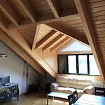 アパート Atico Balcon De Ii ハカ