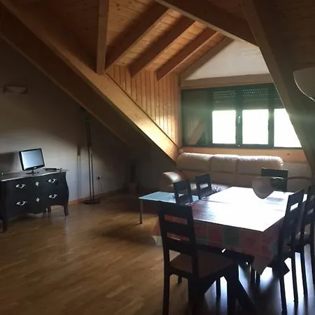 ático Balcon De Ii Jaca